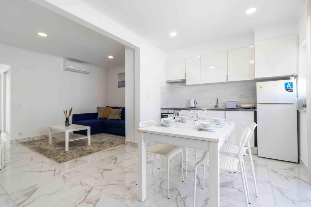 Modern Apartment Beach View Armação de Pêra Kültér fotó
